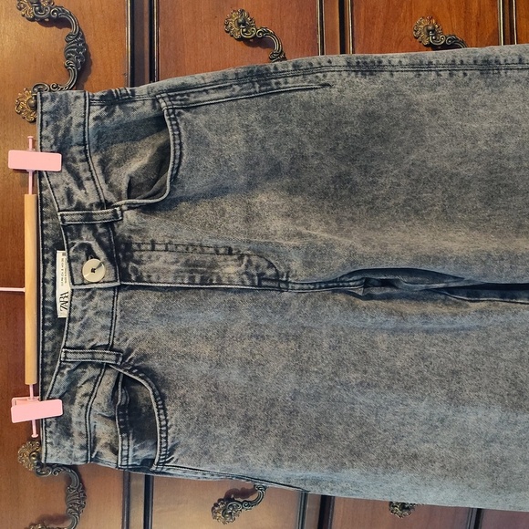 Zara Women's Acid Washed Black/Gray Wide Leg Jeans Sz 8 - Picture 2 of 6